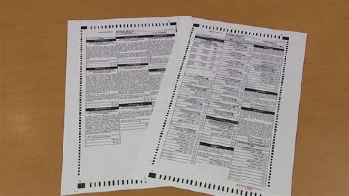 How do I get an early ballot in Arizona?