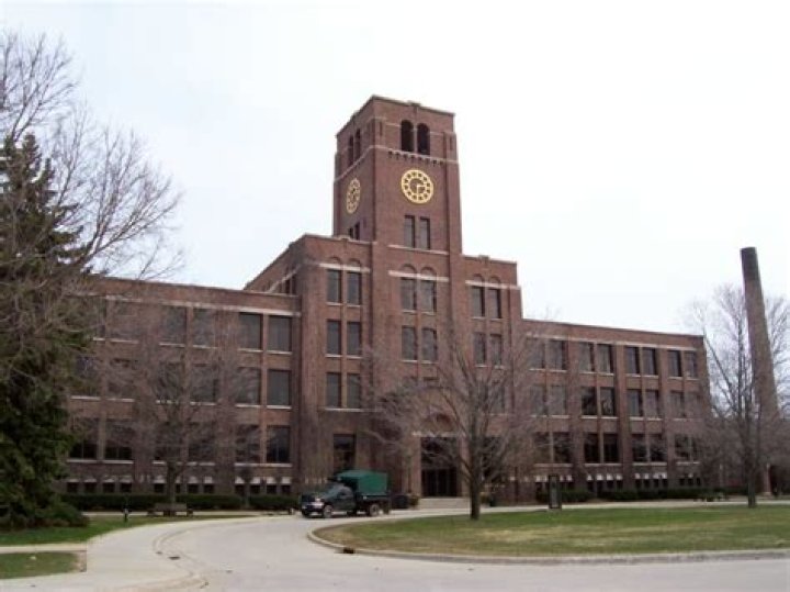 How far is it from Milwaukee to Kohler?